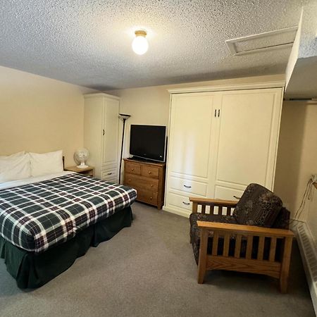 The Griz Inn By Park Vacation Management ファーニー エクステリア 写真