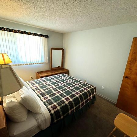 The Griz Inn By Park Vacation Management ファーニー エクステリア 写真