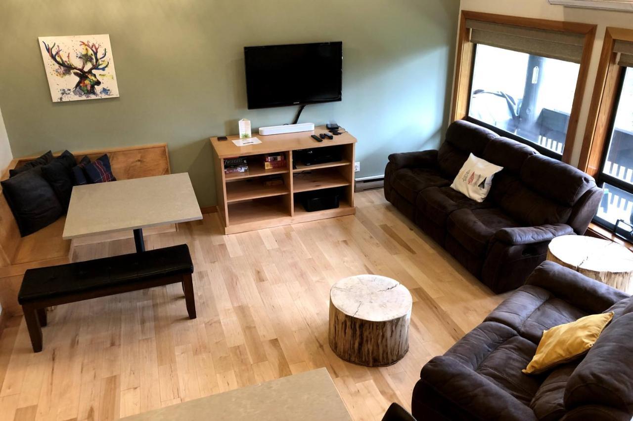 The Griz Inn By Park Vacation Management ファーニー エクステリア 写真