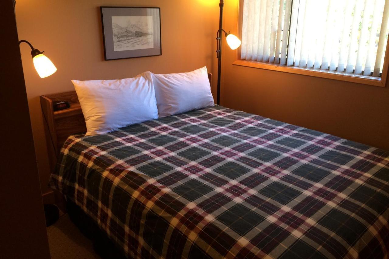The Griz Inn By Park Vacation Management ファーニー エクステリア 写真