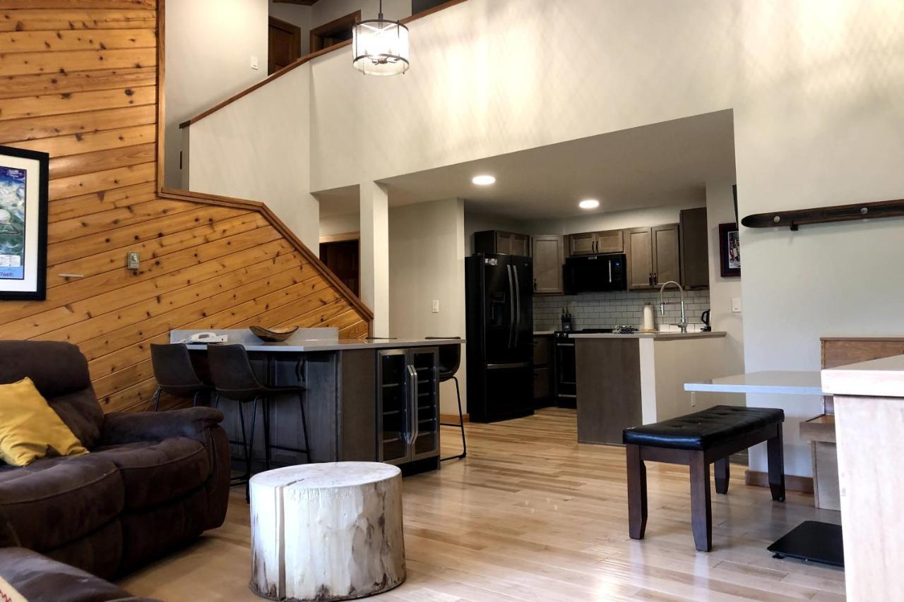 The Griz Inn By Park Vacation Management ファーニー エクステリア 写真