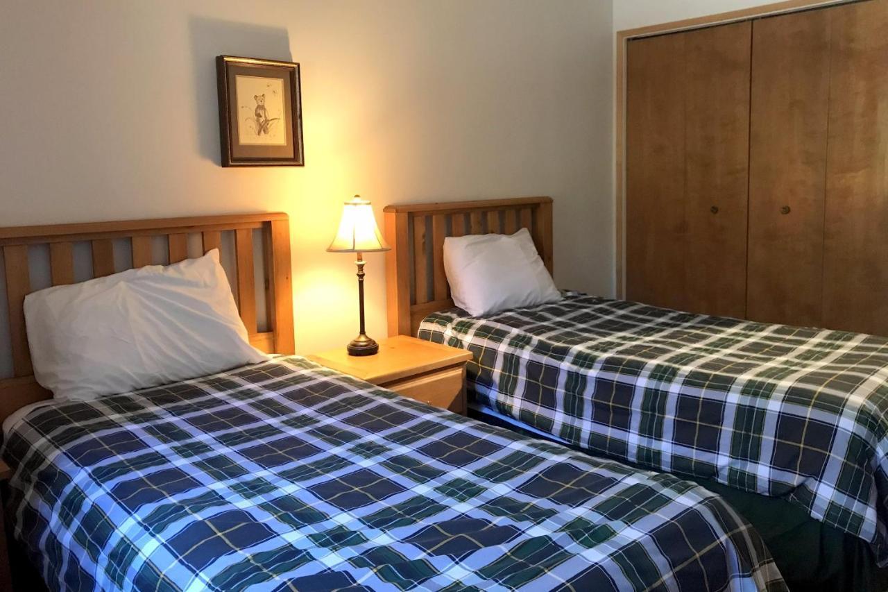 The Griz Inn By Park Vacation Management ファーニー エクステリア 写真