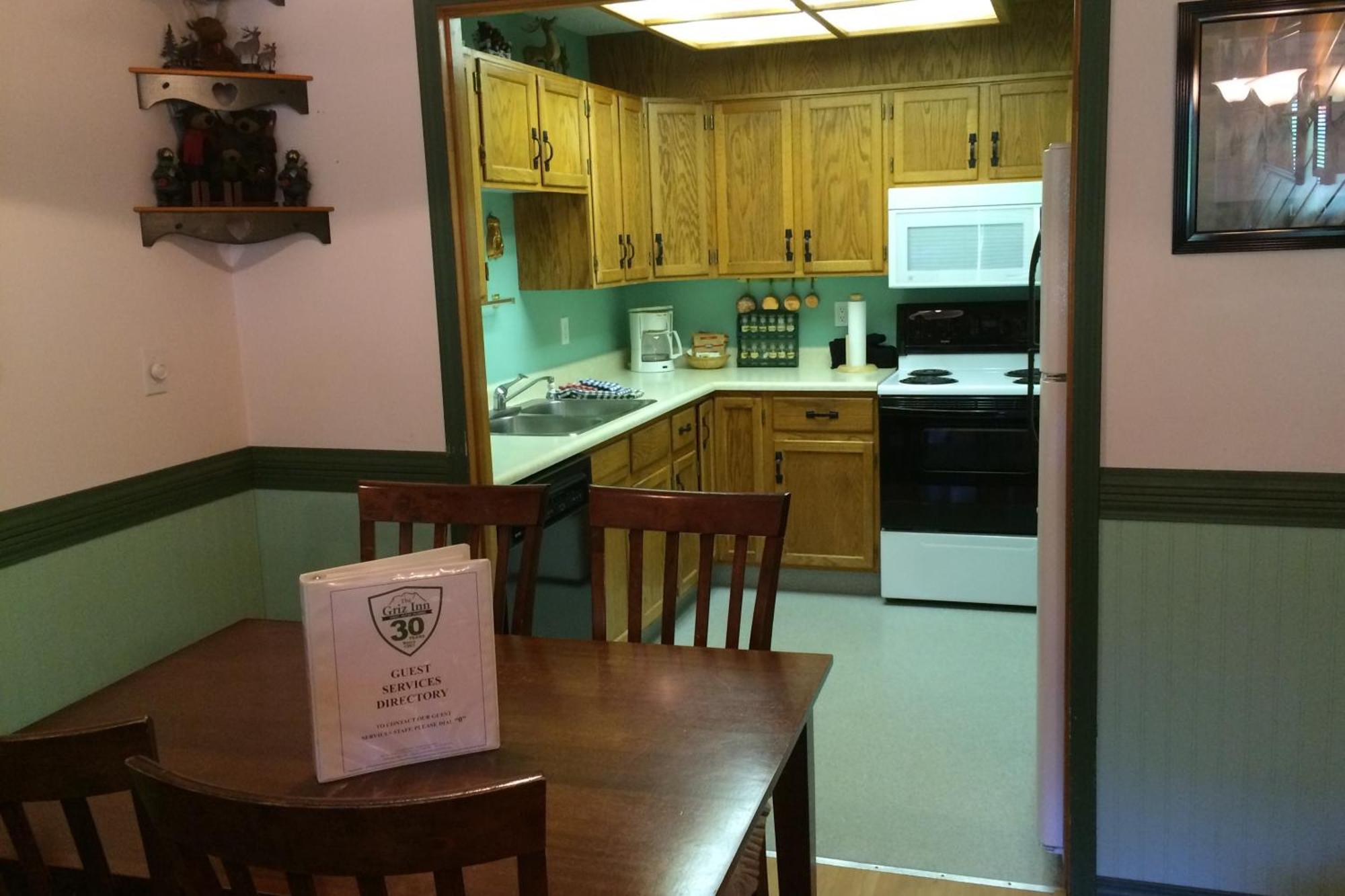 The Griz Inn By Park Vacation Management ファーニー エクステリア 写真