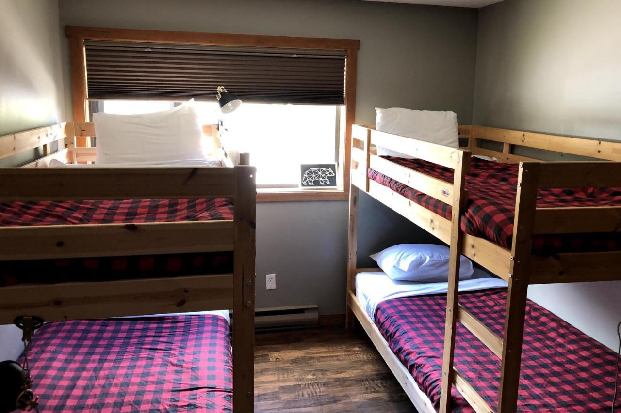 The Griz Inn By Park Vacation Management ファーニー エクステリア 写真