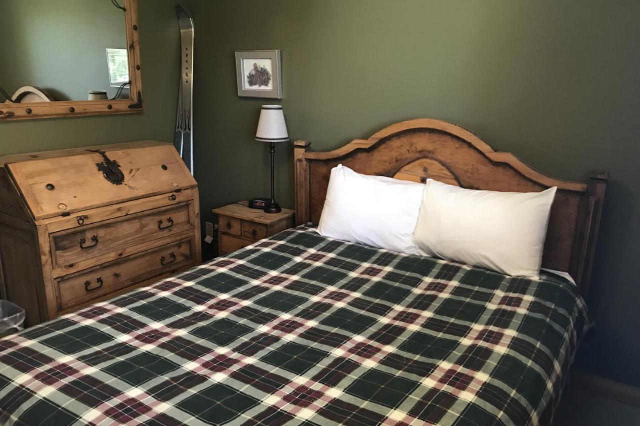 The Griz Inn By Park Vacation Management ファーニー エクステリア 写真