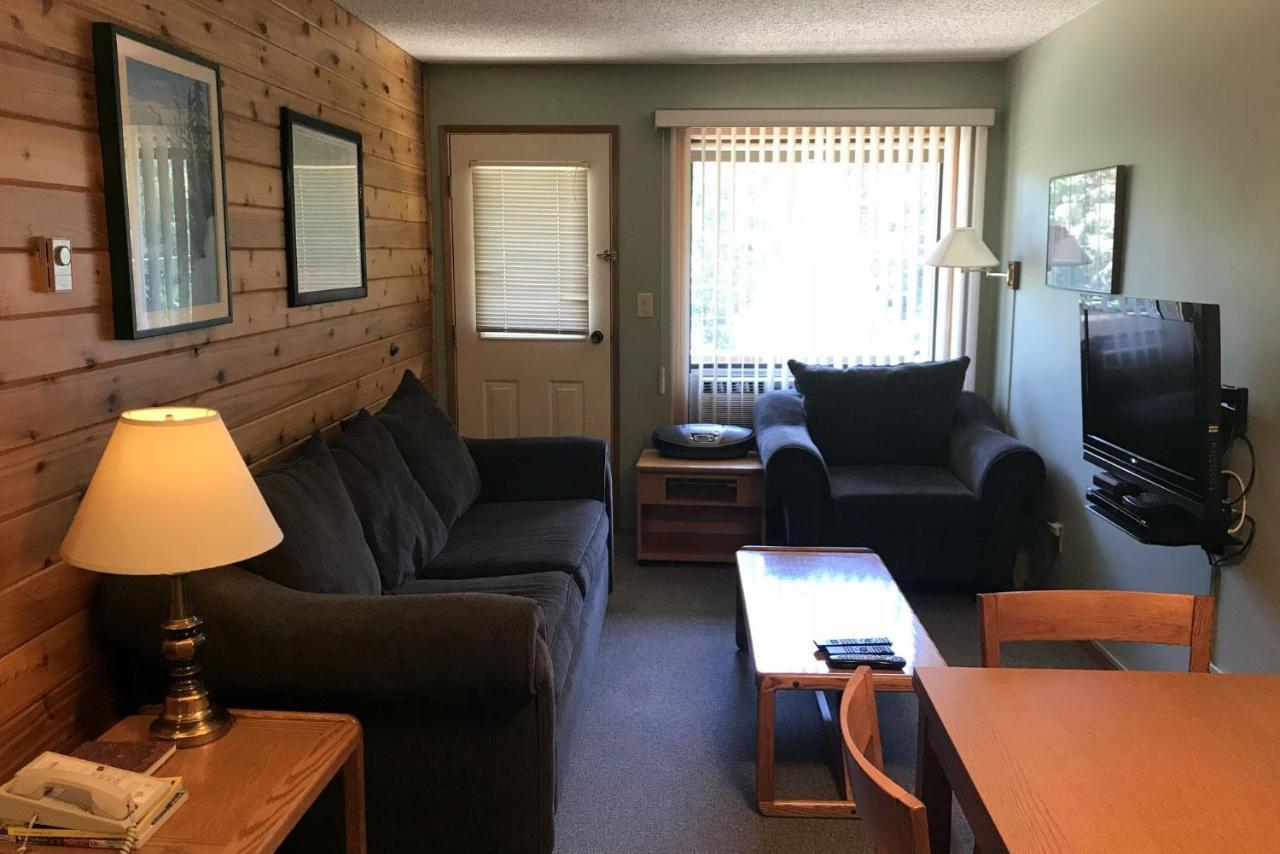 The Griz Inn By Park Vacation Management ファーニー エクステリア 写真